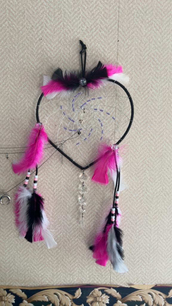 Dreamcatcher Heart Shape (Medium)